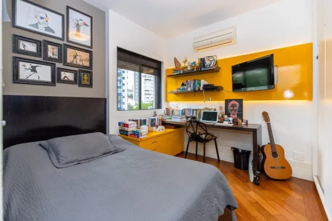 Imagem Apartamento à venda em São Paulo, Vila Mariana, com 3 quartos, 205m2