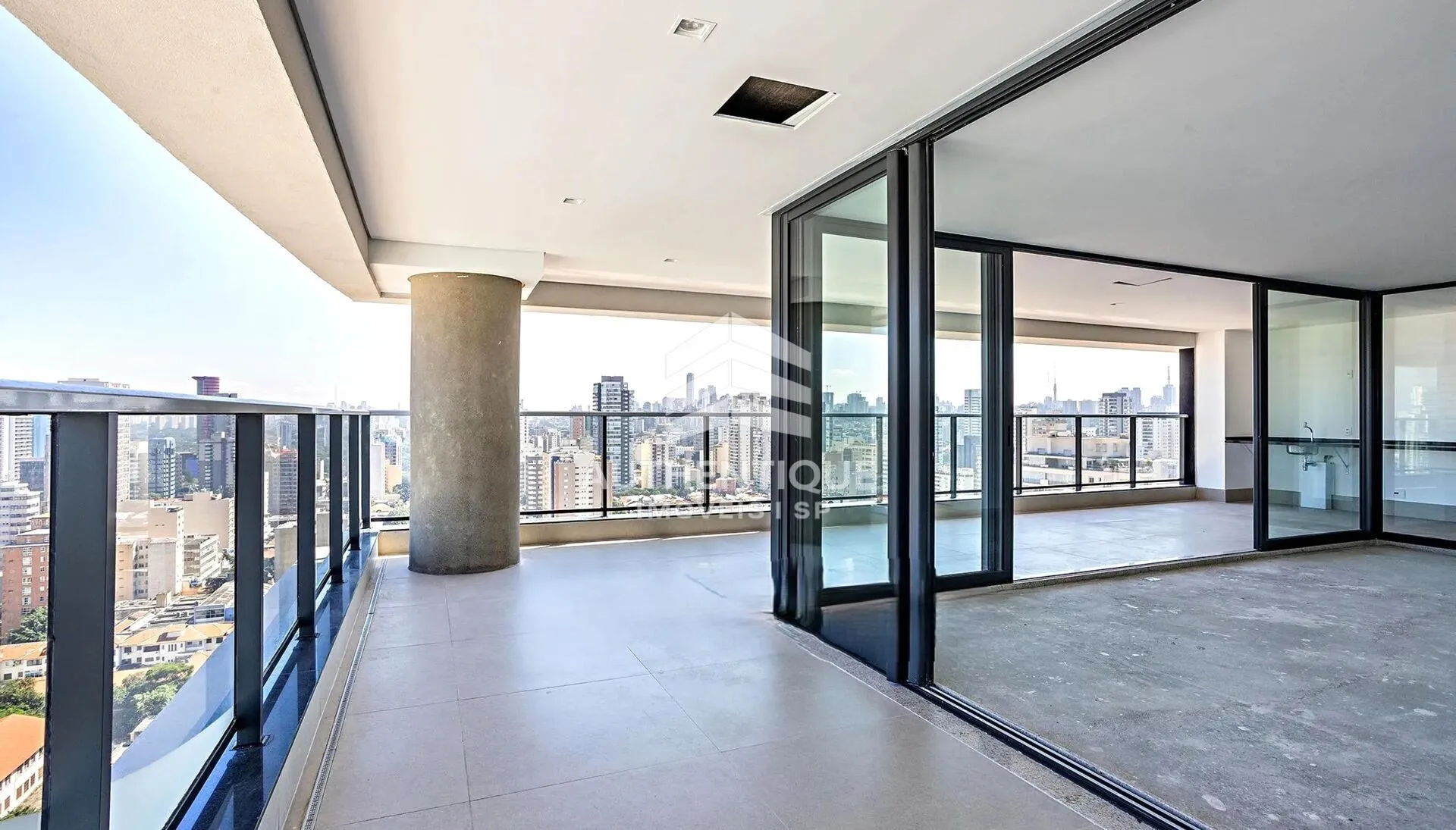 Foto do imóvel EDGE PINHEIROS - Apartamento à venda em Rua Artur de Azevedo
