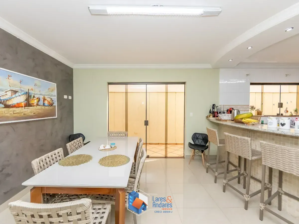 Imagem Sobrado para venda em Vila Alpina com 4 quartos, sendo 1 suíte, 320m²