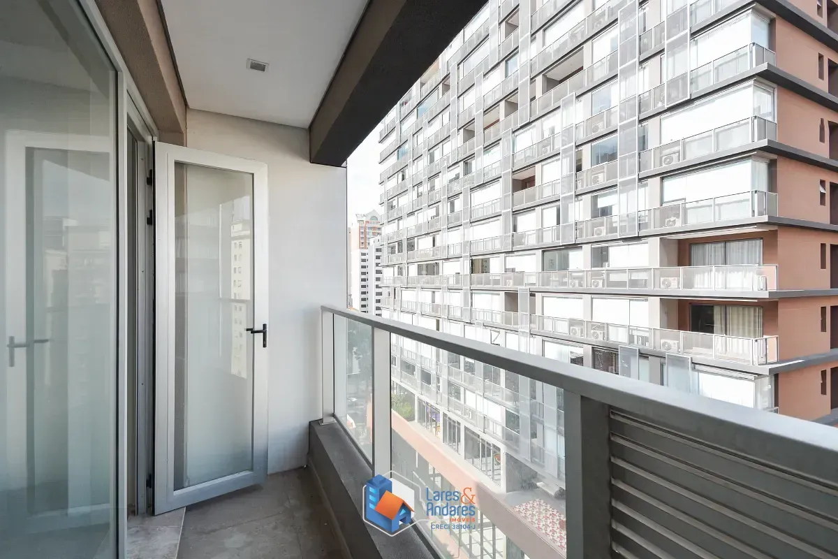 Imagem Conjunto comercial para venda em Cerqueira César, 36m²
