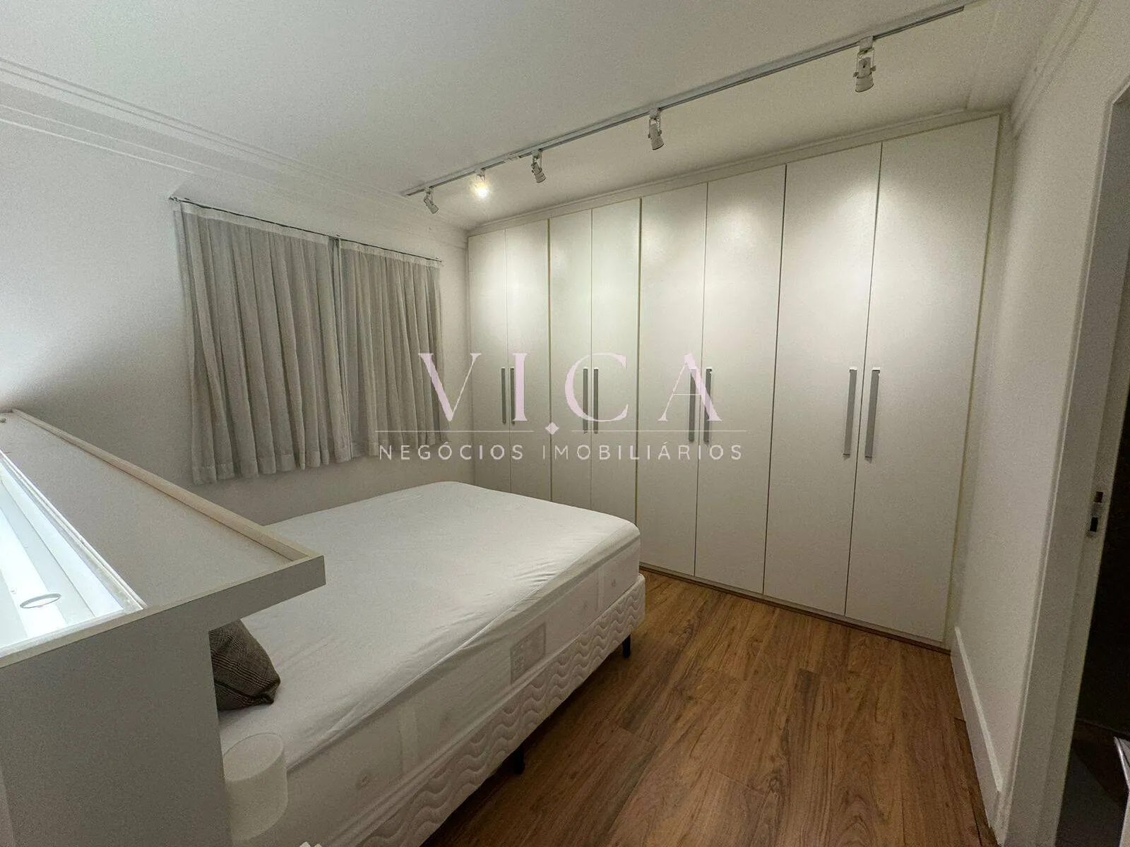 Imagem Alphaville| Apartamento semi mobiliado 63m² 1dormitório por R$ 4.295/mês