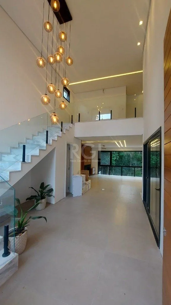 Imagem Casa Condominio para Venda - 330m², 3 dormitórios, sendo 3 suites, 2 vagas - Querência