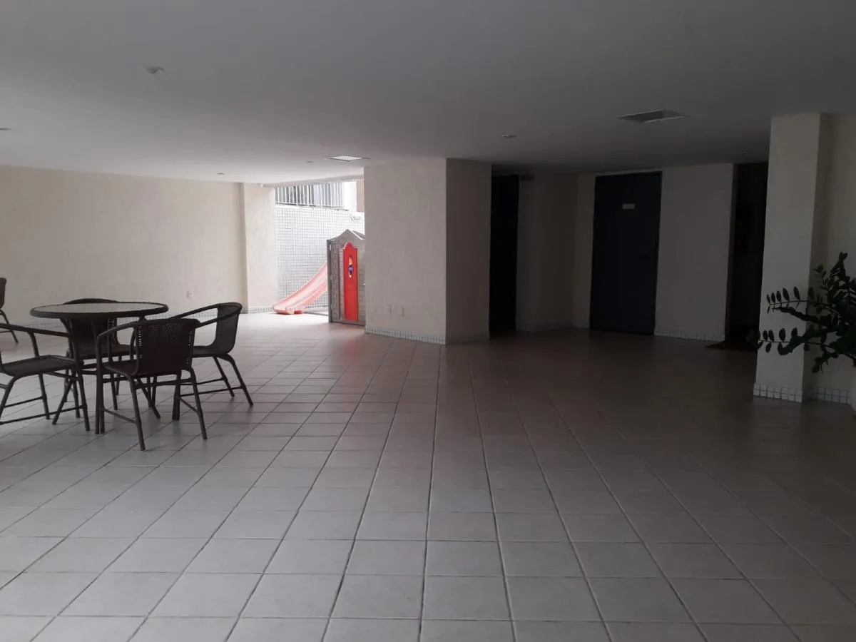 Foto do imóvel Apartamento com 3 quartos, 94m2, à venda em Salvador, Stiep em Rua Edístio Pondé