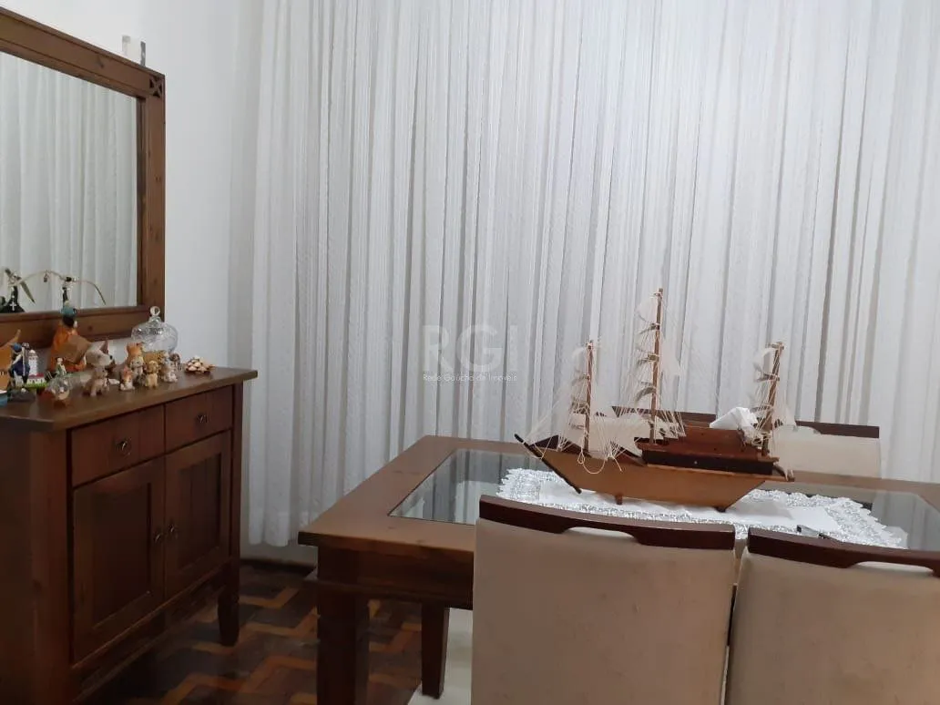 Imagem Casa para Venda - 360m², 3 dormitórios, sendo 1 suites, 4 vagas - Santana