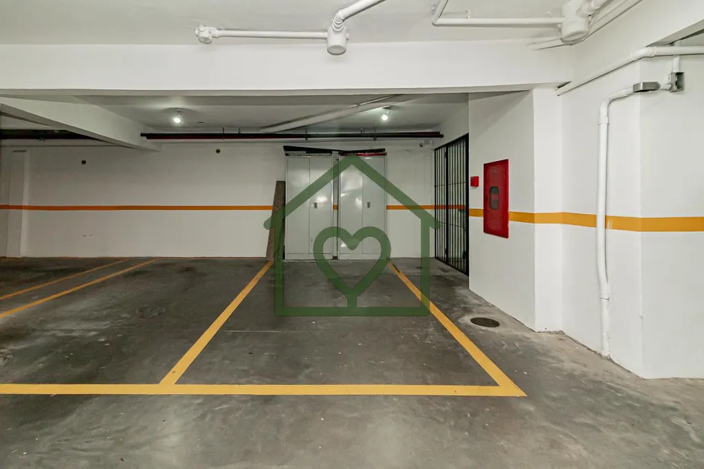 Imagem Na Rua Santo Antônio, próximo a Av. Independência apartamento de 01 dormitório 01 vaga de garage...