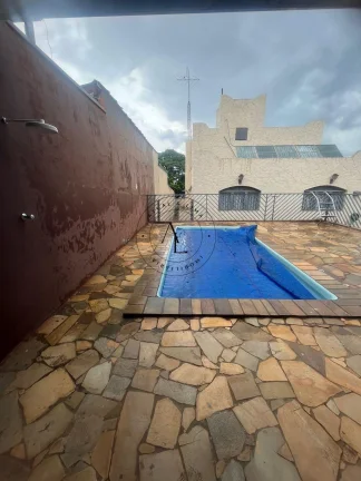 Imagem Casa com Piscina à Venda no Jardim Santa Genebra – Conforto e Lazer Garantidos!