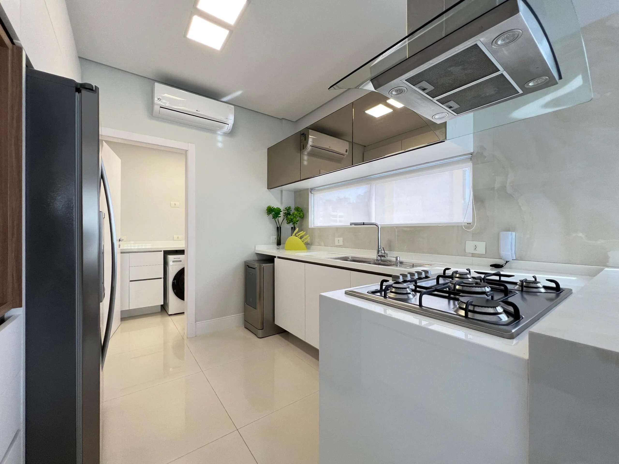 Imagem Apartamento com vista para o mar à venda com 152.72m2 por R$ 3.600.000,00