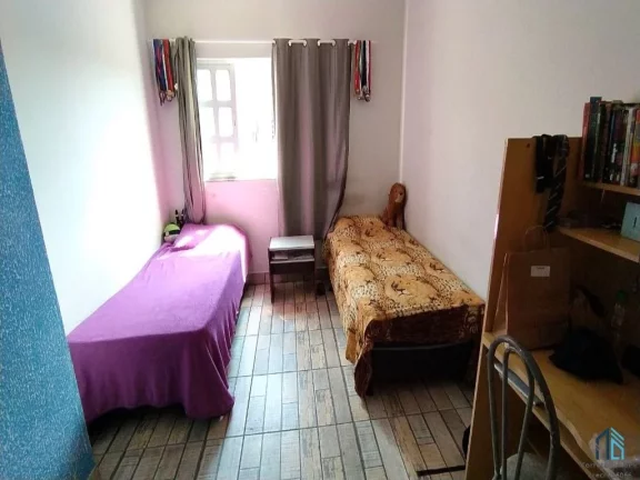 Imagem (PERMUTA) Sobrado a venda 05 quartos sendo 02 suítes em Curitiba PR
