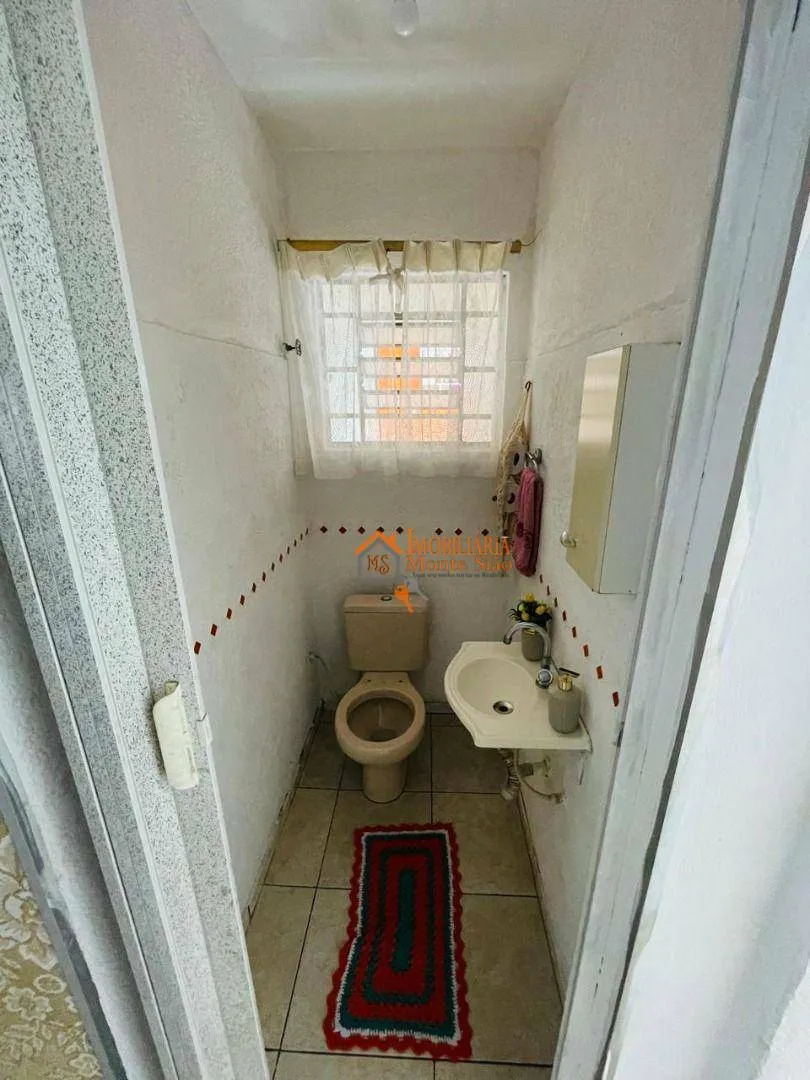 Imagem Sobrado com 3 dormitórios à venda, 160 m² por R$ 468.000,00 - Jardim Vila Galvão - Guarulhos/SP