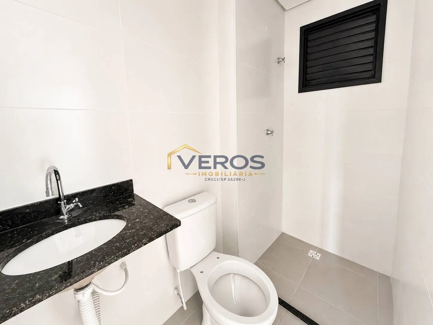 Imagem Apartamento novo a venda perto do centro de Caraguá com churrasqueira