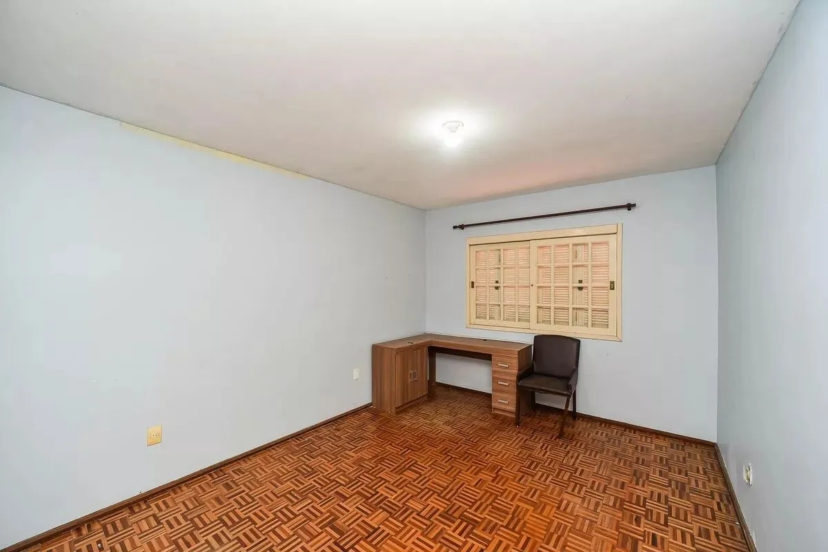 Imagem Casa com 4 dormitórios, R Doutor Paulino Guerra