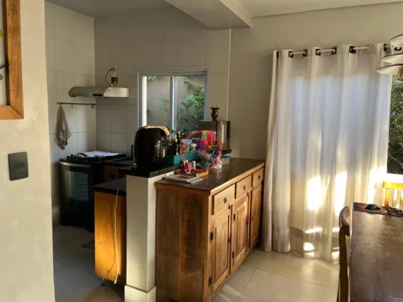 Imagem CASA COM ESCRITURA DEFINIVA A VENDA EM BOISSUCANGA COM 3 SUÍTES, DENTRO DE CONDOMÍNIO