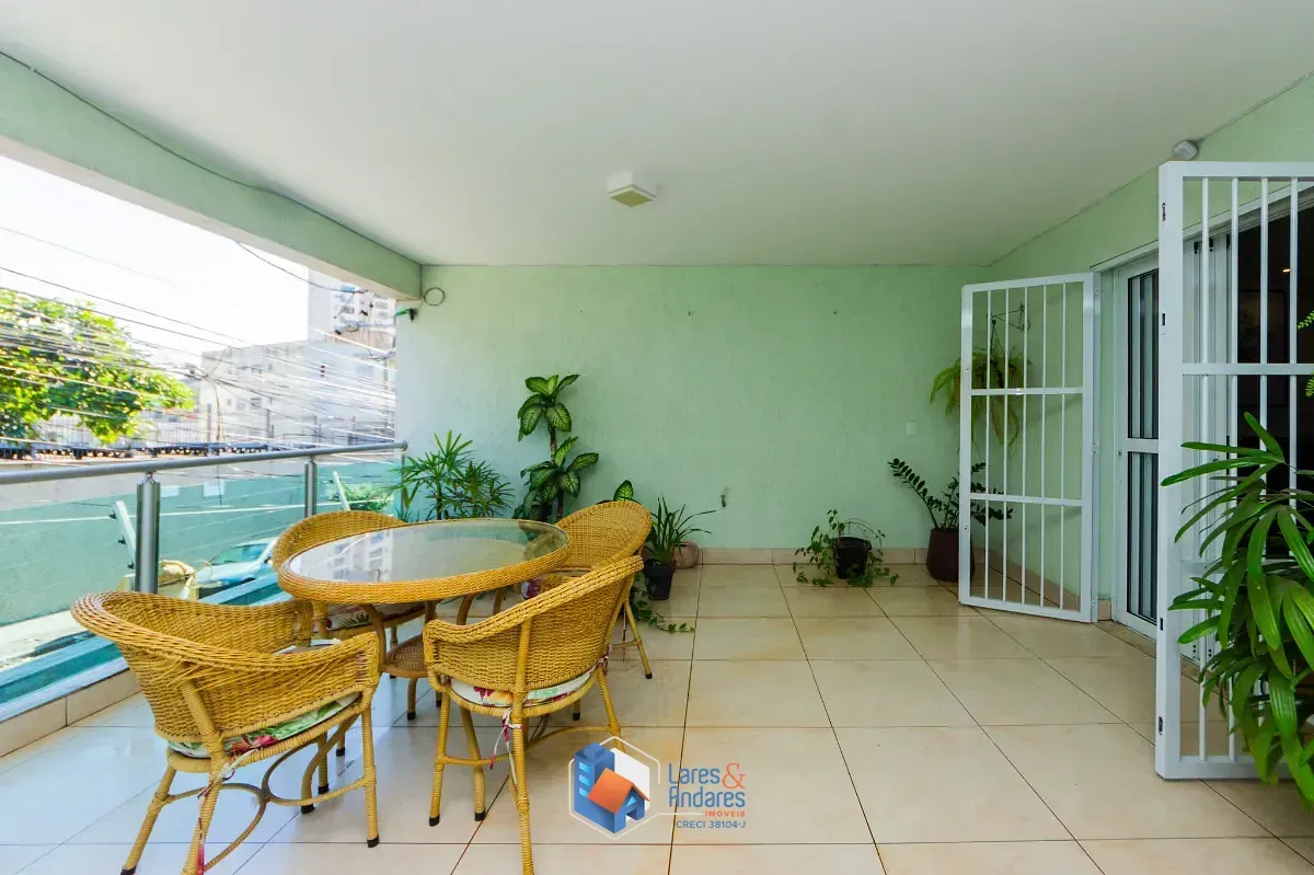 Imagem Sobrado para venda em Sacomã com 5 quartos, sendo 1 suíte, 245m²