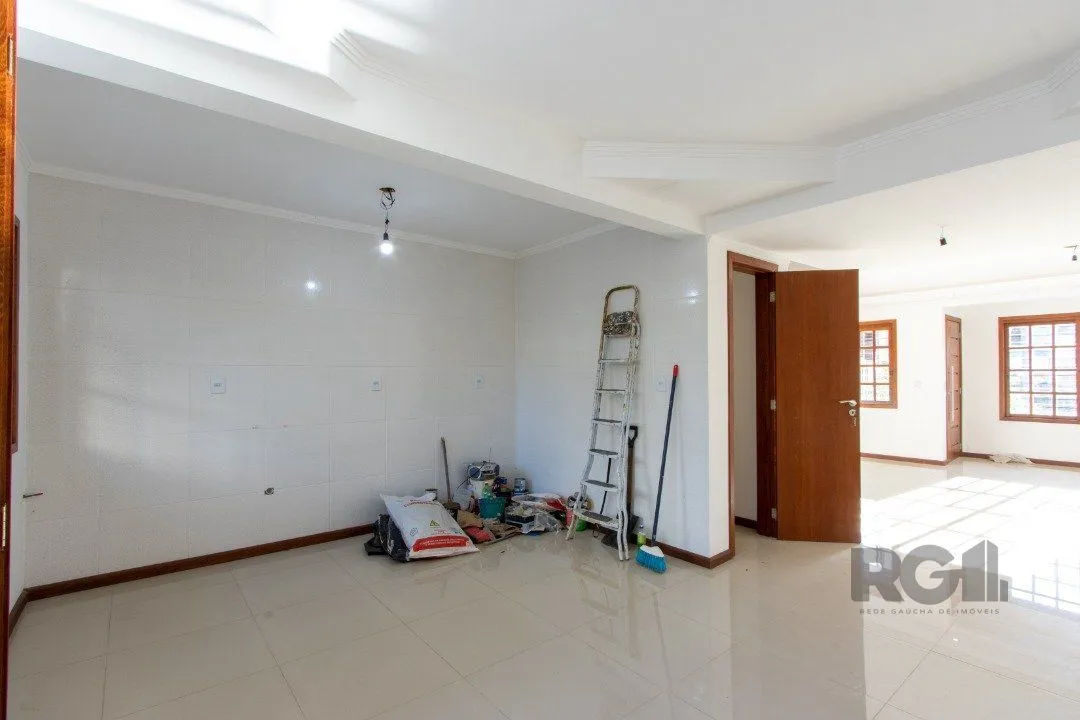 Imagem Casa para Venda - 120m², 3 dormitórios, sendo 1 suites, 1 vaga - Guarujá