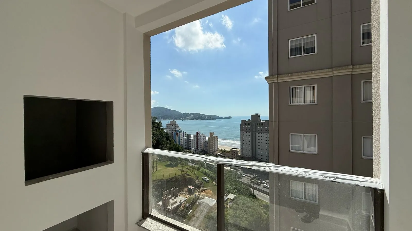 Imagem Apartamento com vista para o mar à venda com 67.83m2 por R$ 850.000,00