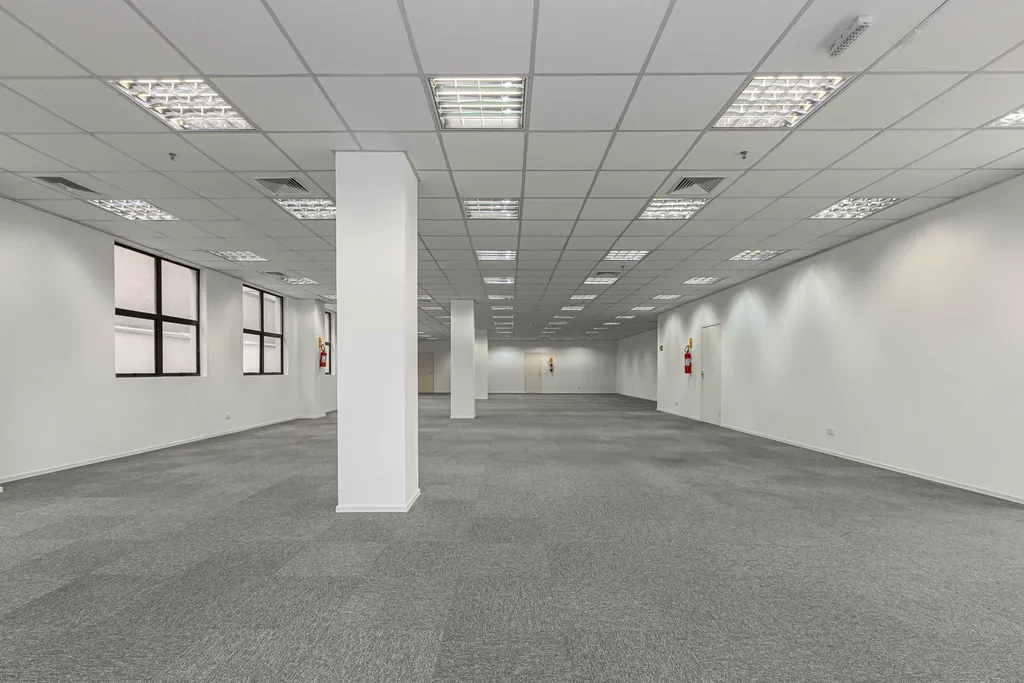 Imagem SALA COMERCIAL em Curitiba - PR, Centro