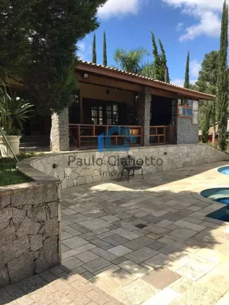 Foto do imóvel Casa térrea, maravilhosa, à venda no Cond. Recanto Suíço em Rua Gibraltar