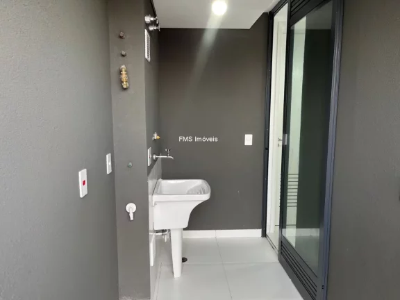 Imagem Apartamento à venda em Pinheiros com 3 suítes, 3 banheiros, 2 vagas.