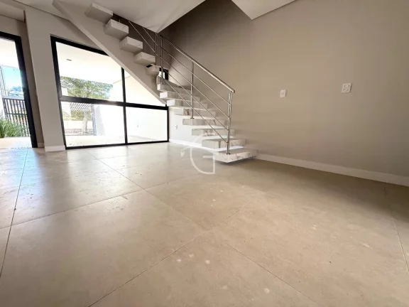 Imagem Casa Geminada à venda no Bairro Santo Antônio, por 650 mil