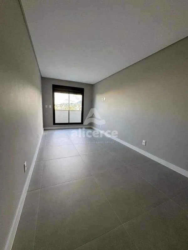 Imagem Apartamento DUPLEX 2 dormitórios com suíte, sacada com churrasqueira, próximo ao mar, em Ingleses - Florianópolis - SC