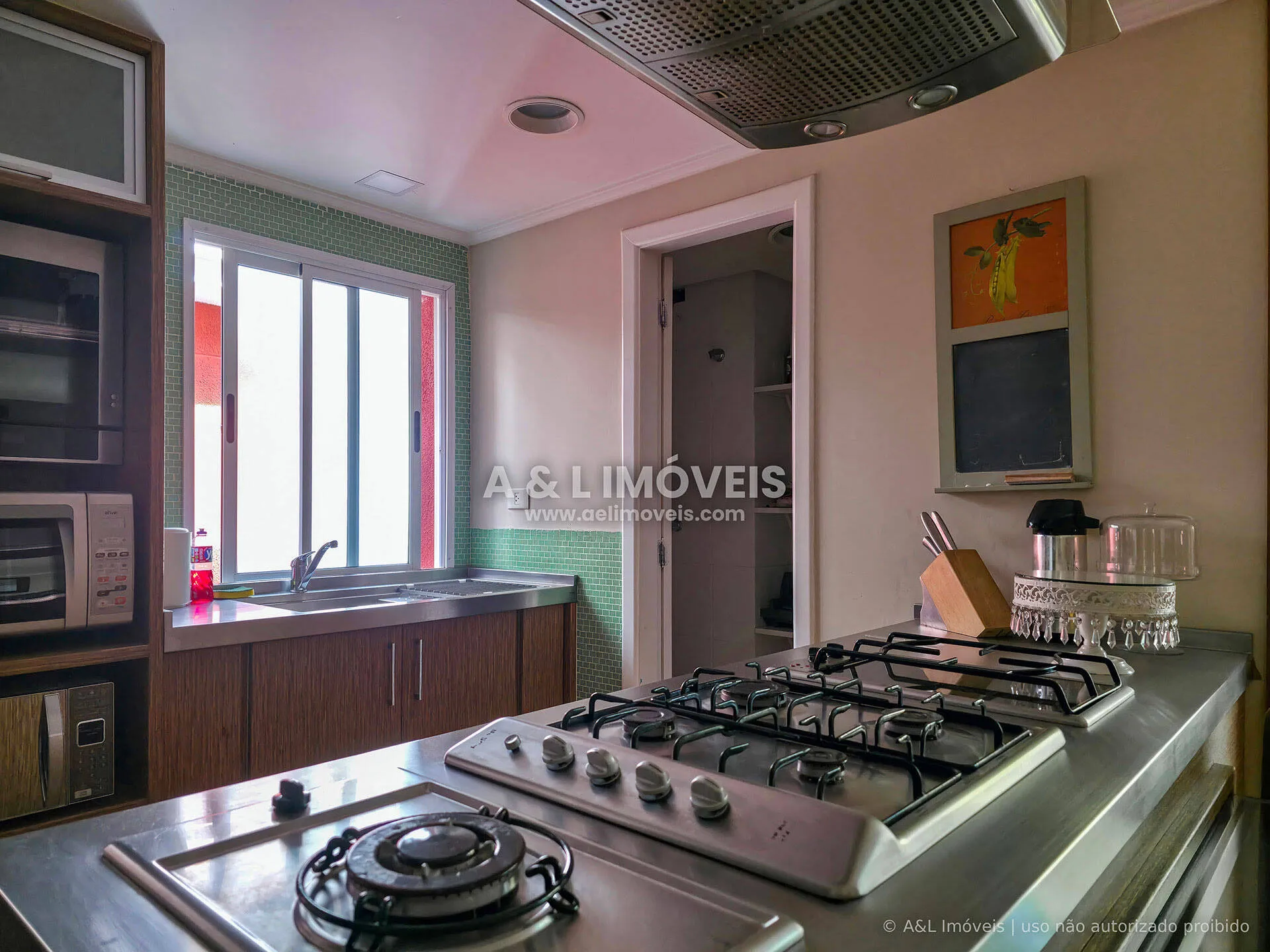 Imagem Duplex Vila Capivari, Campos do Jordão - 229 m², 4 Dorms., 3 Vagas