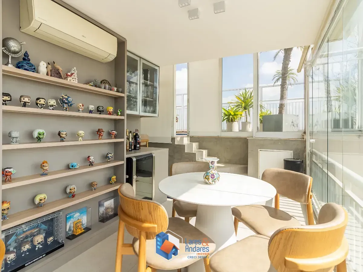 Imagem Cobertura para venda em Portal do Morumbi com 4 quartos, sendo 2 suítes, 281m²