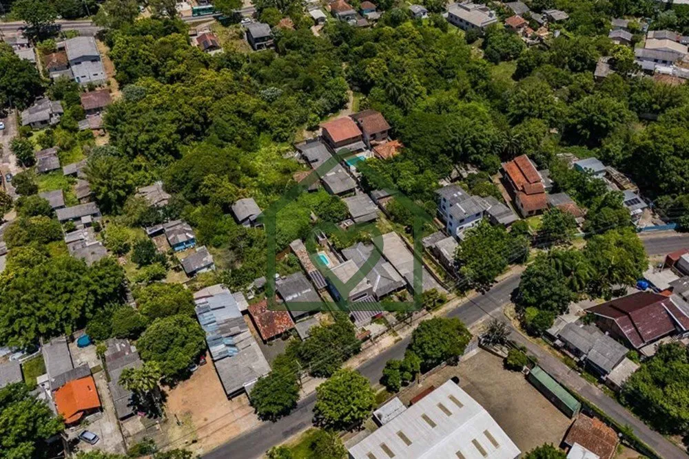 Imagem Com 10.247 m² na parte alta do bairro Vila Nova, este terreno oferece uma vista privilegiada e uma ...