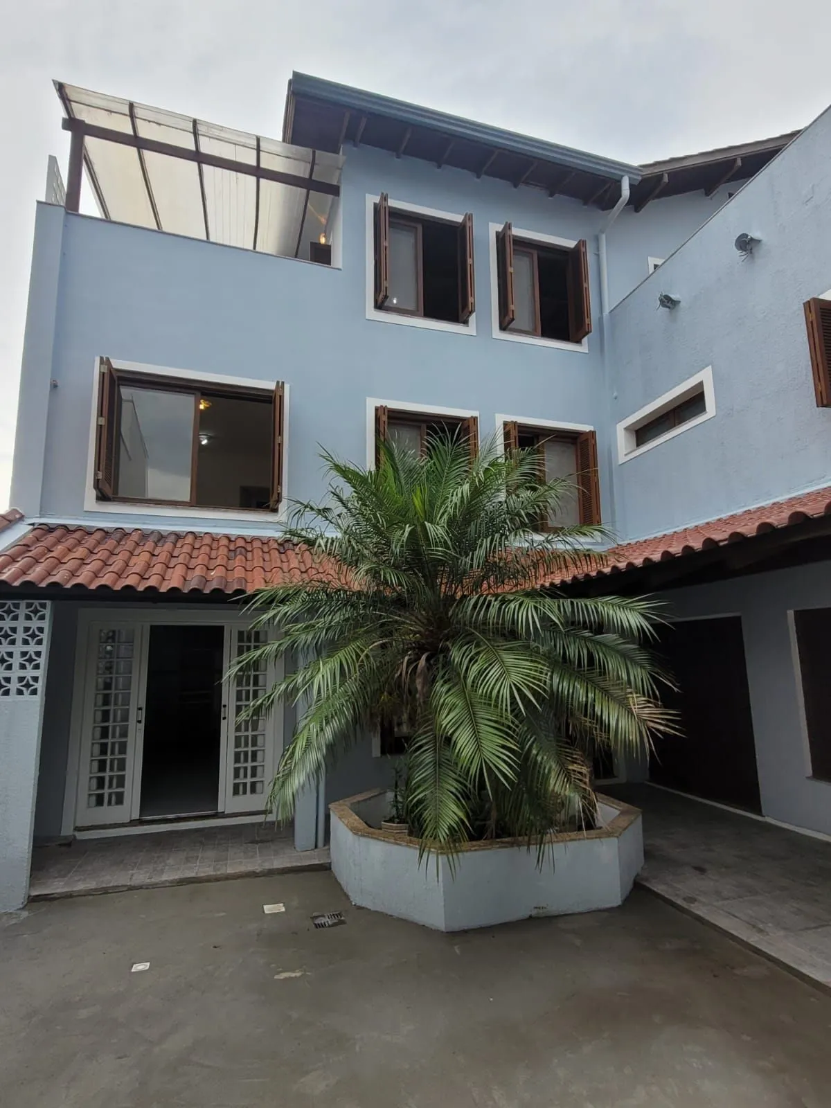 Imagem Casa no bairro Ipanema com 291 m² de área privativa e 8 garagens
