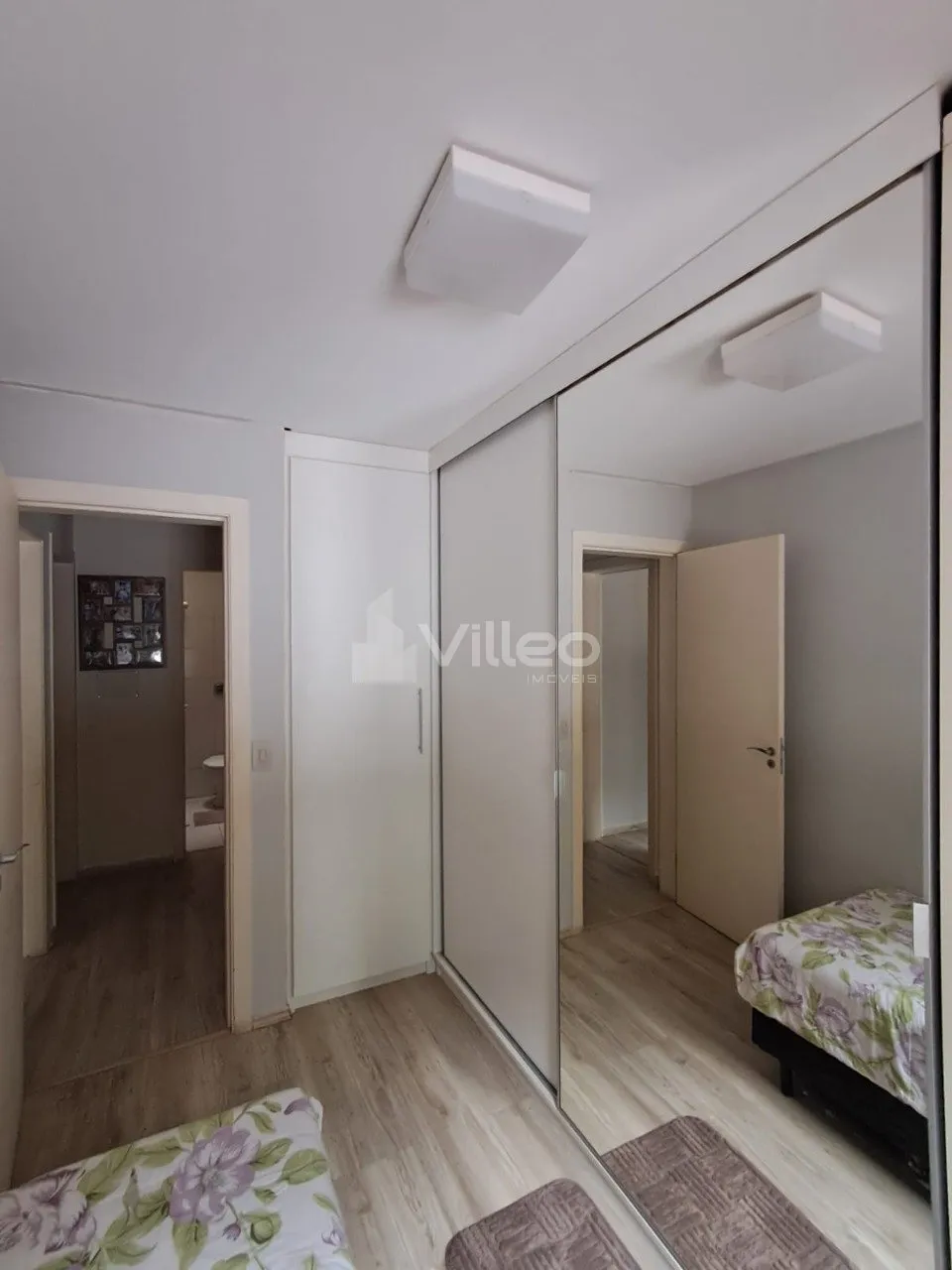 Imagem Apresentamos esta excelente casa em condomínio no Villagio di Lucca, localizado no Jardim São Clar...
