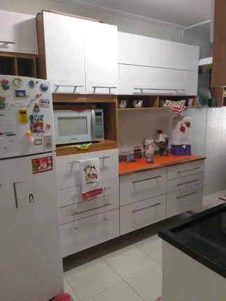 Imagem Vila Livieiro, 2 dormitórios, sacada, 1 vaga - Lazer com Piscina