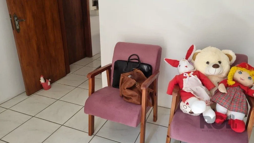 Imagem Casa para Venda - 204m², 4 dormitórios, 3 vagas - Scharlau