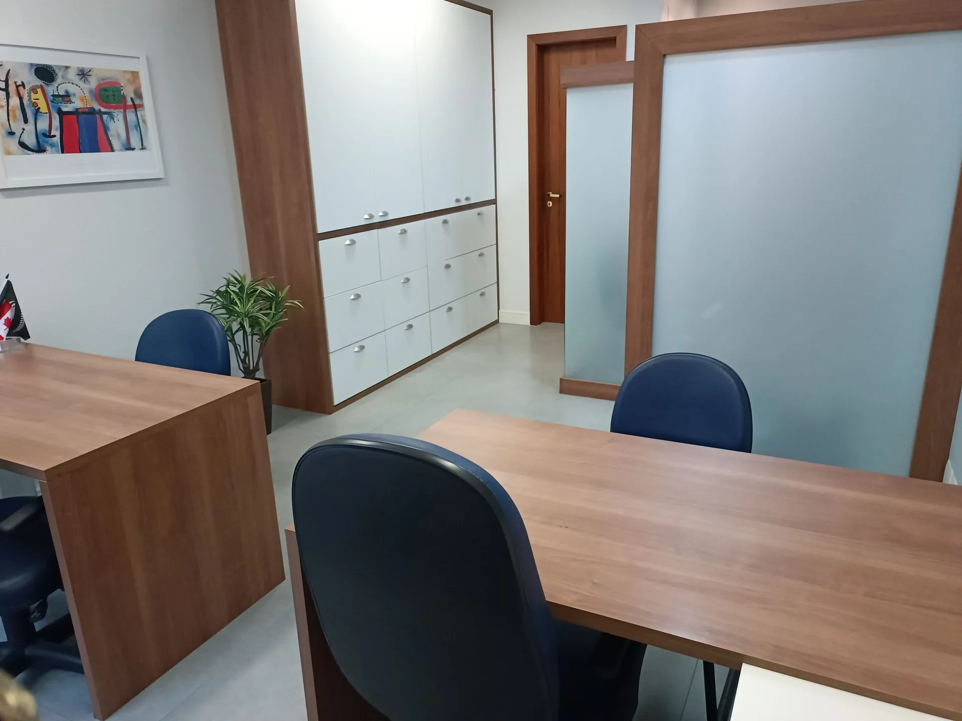 Imagem Sala comercial à venda em Porto Alegre, Menino Deus, 45.96m2