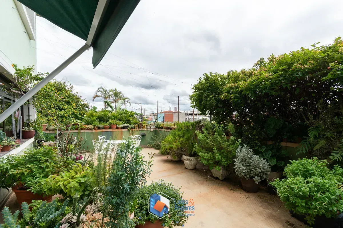 Imagem Casa para venda em Vila das Mercês com 4 quartos, sendo 1 suíte, 263m²