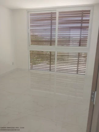 Imagem Imperdível: Casa de luxo em condomínio Alphaville (Abrantes), Camaçari-BA - 5 quartos, 4 suítes, 2 salas, 1 banheiro, 4 vagas, 267m²!