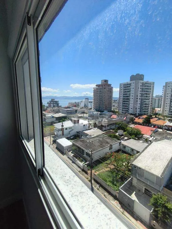 Imagem Apartamento à venda com 3 quartos 1 suíte, 87m² em Barreiros São José