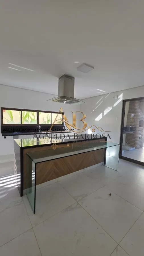 Imagem Casa para Venda em Parnamirim, Pium (Distrito Litoral), 5 dormitórios, 5 suítes, 6 banheiros, 4 vagas