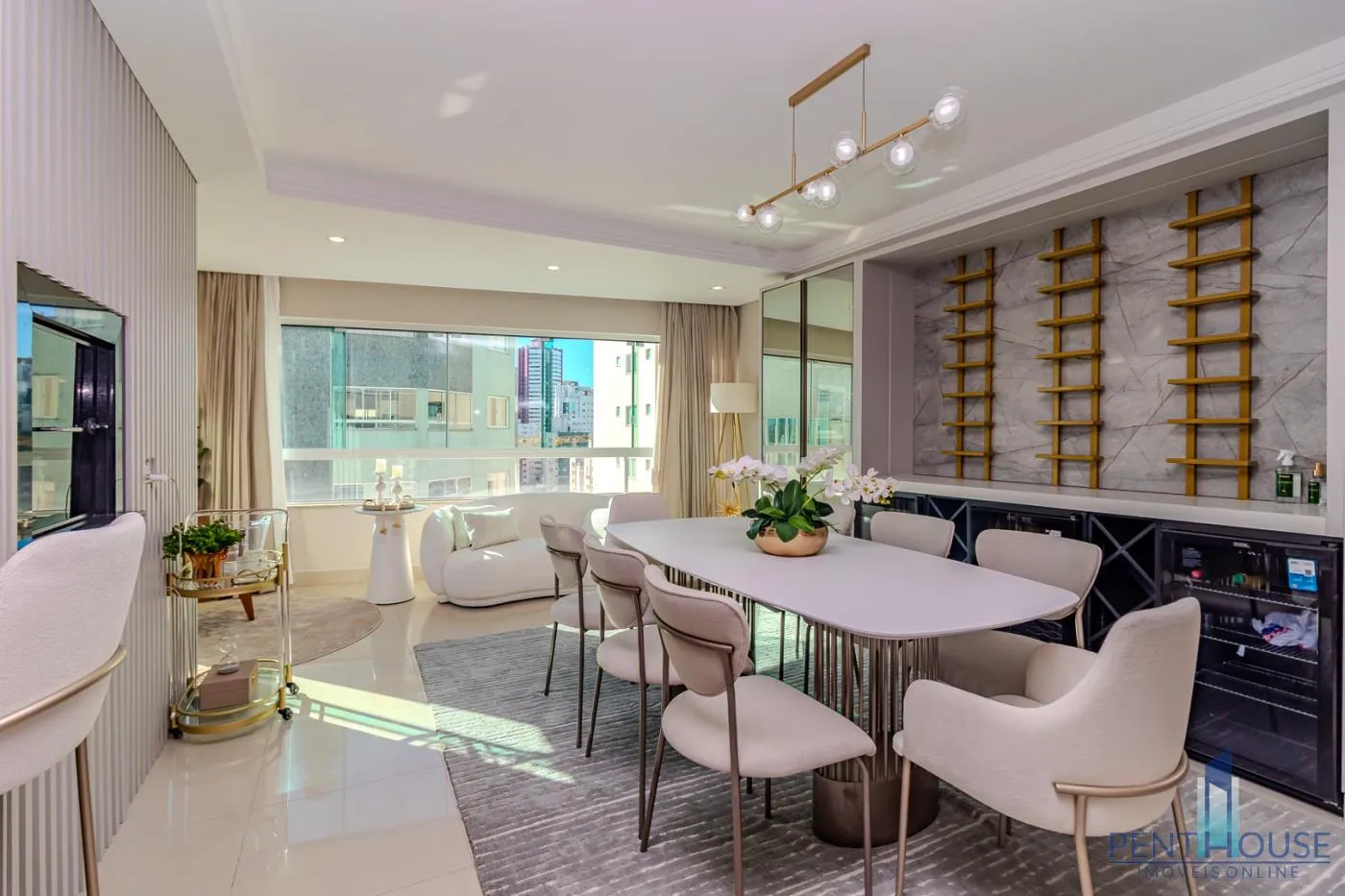 Imagem Apartamento Zona Central para Venda em Balneário Camboriú, CENTRO, 3 dormitórios, 3 suítes, 4 banheiros, 3 vagas