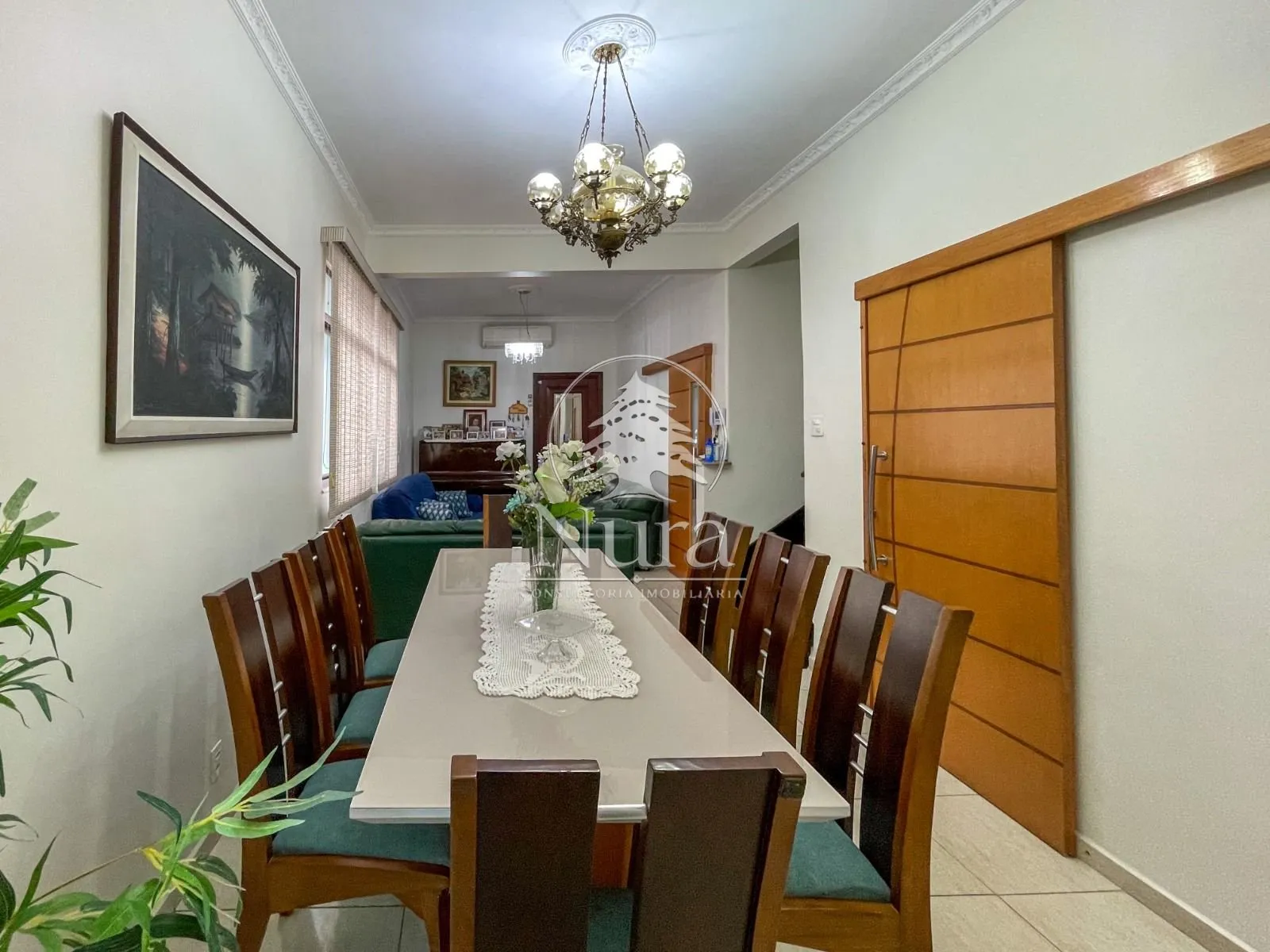 Imagem Sobrado de 4 quartos, 150m² no bairro Gonzaga, em Santos