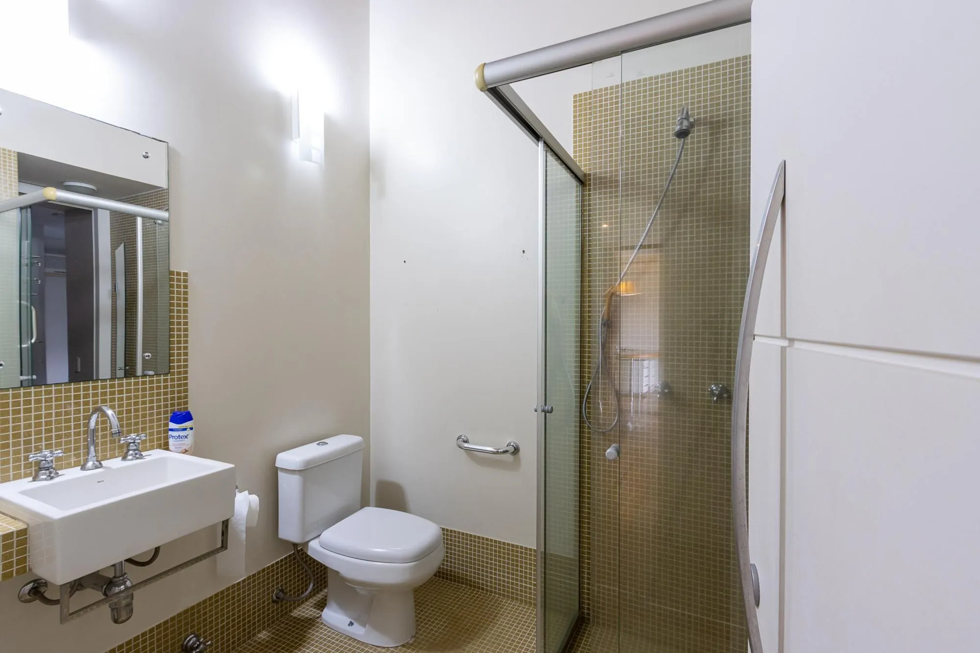 Imagem Casa com 4 dormitórios à venda, Jardim Isabel, Porto Alegre