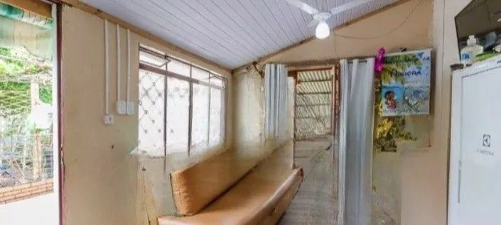 Imagem Casa de 3 dormitórios para venda ,estuda imóvel de menor valor no negócio, bairro Partenon em Porto Alegre/RS.