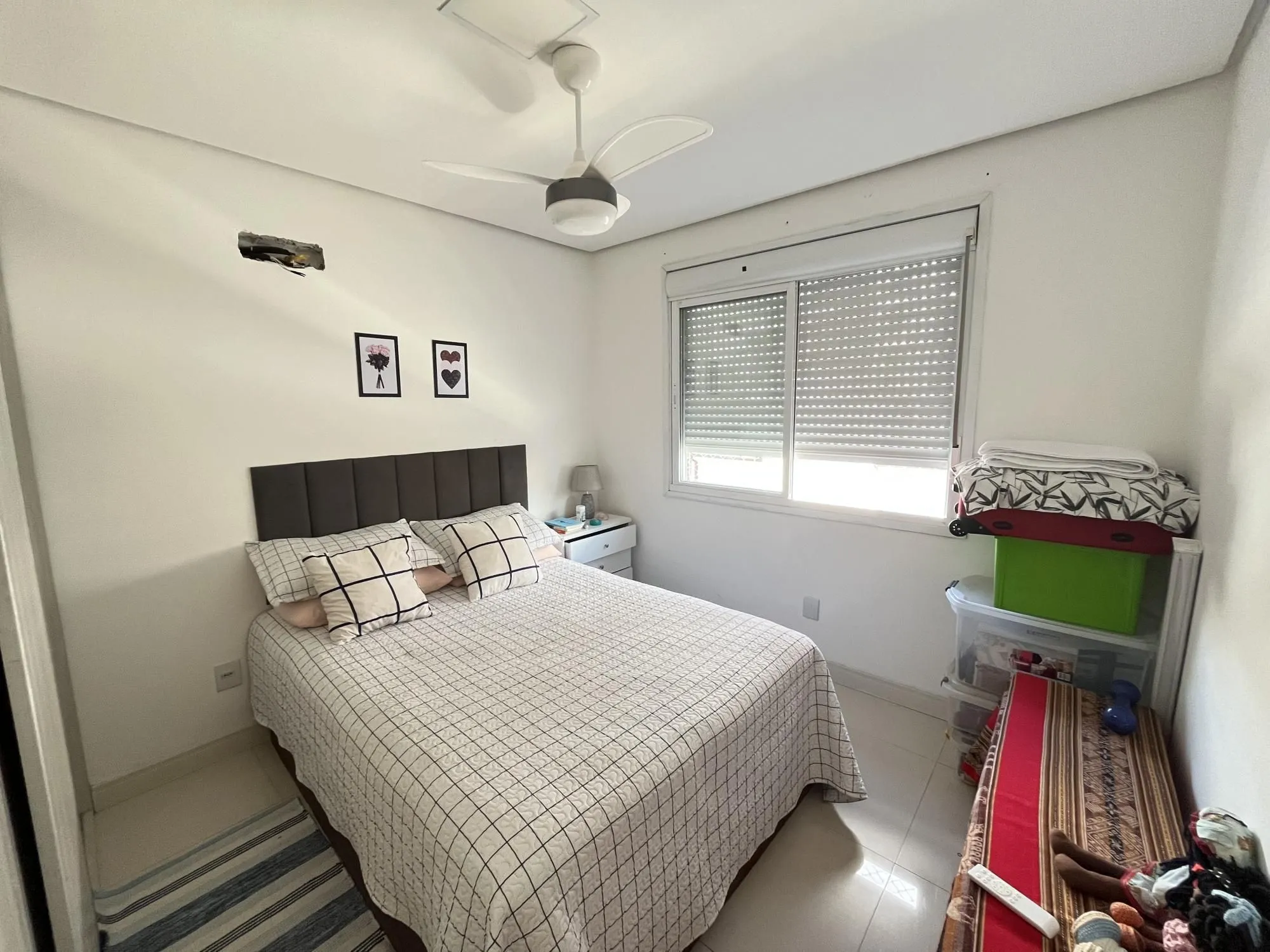 Imagem Apartamento de 2 quartos, suíte e 1 vaga de garagem no bairro Santana em POA/RS