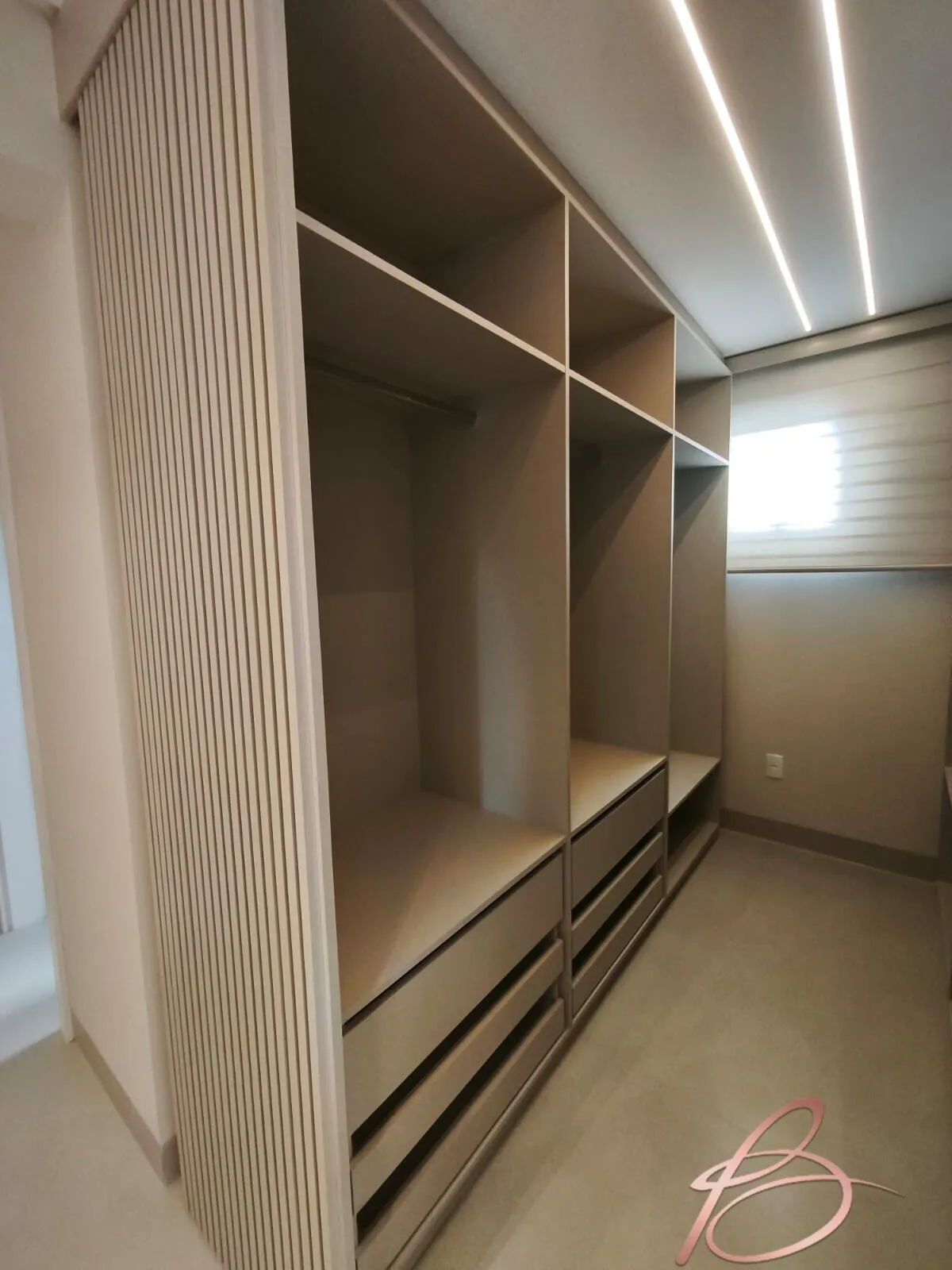 Imagem Apartamento alto padrão com 237 metros e 4 suítes