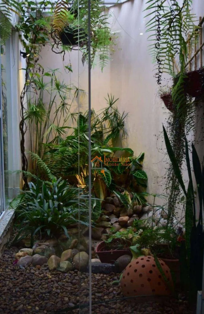 Imagem Casa com 4 dormitórios à venda, 315 m² por R$ 1.100.000,00 - Ponte Grande - Guarulhos/SP