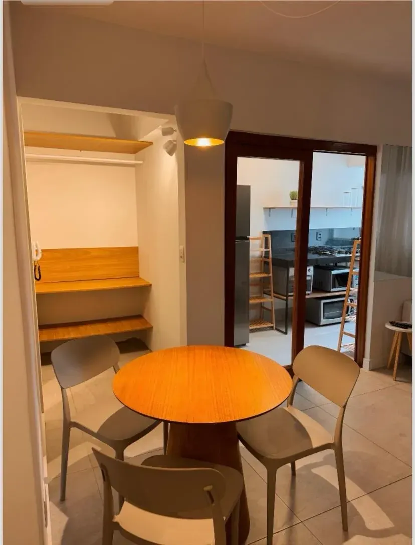 Imagem Apartamento com 1 Quarto à Venda, 33 m² em Torres - Torres