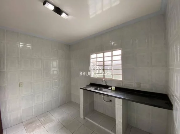 Imagem Casa à venda em Sarzedo, Bairro Cachoeira