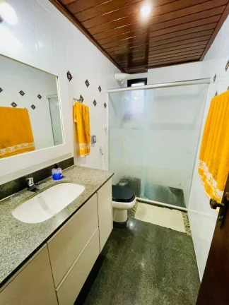 Imagem Apartamento bem localizado e amplo com três quartos a venda na Pituba