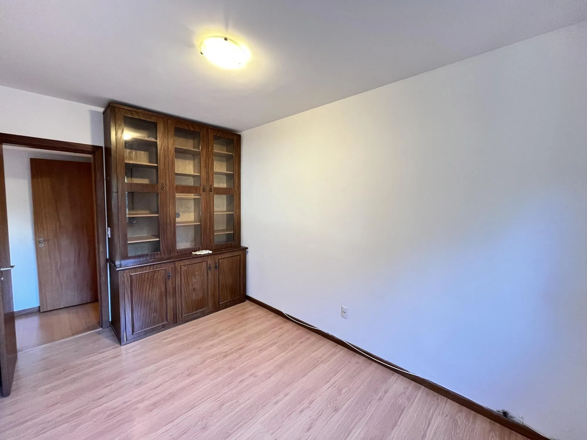 Imagem Apartamento de 3 quartos e 1 vaga de garagem no bairro Chácara da Pedras em POA