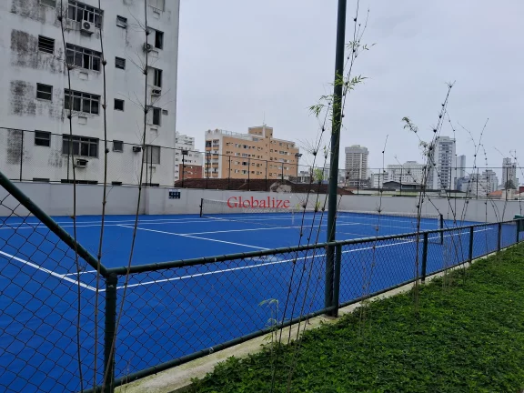 Imagem Belíssimo apartamento de 2 dormitórios em Santos no Marapé em condomínio de alto-padrão com piscina, quadras e muito mais, à venda por R$ 775.000,00