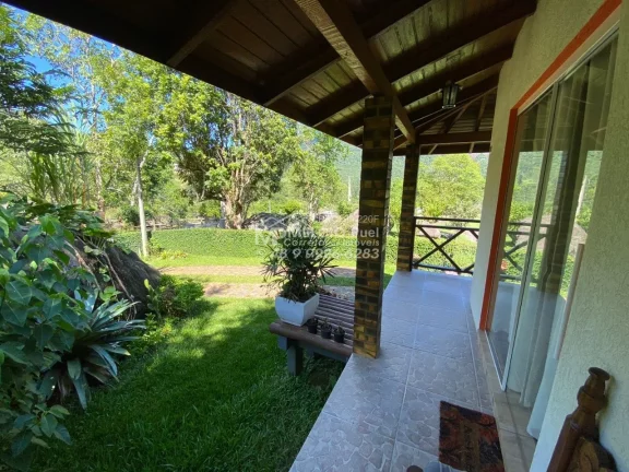 Imagem Sítio a VENDA, no Bairro Rolador, em Canelinha 10 Km, do centro. Nesse passa um ribeiro de cachoeira nos fundos da casa Tendo uma casa de 2 dormitóri