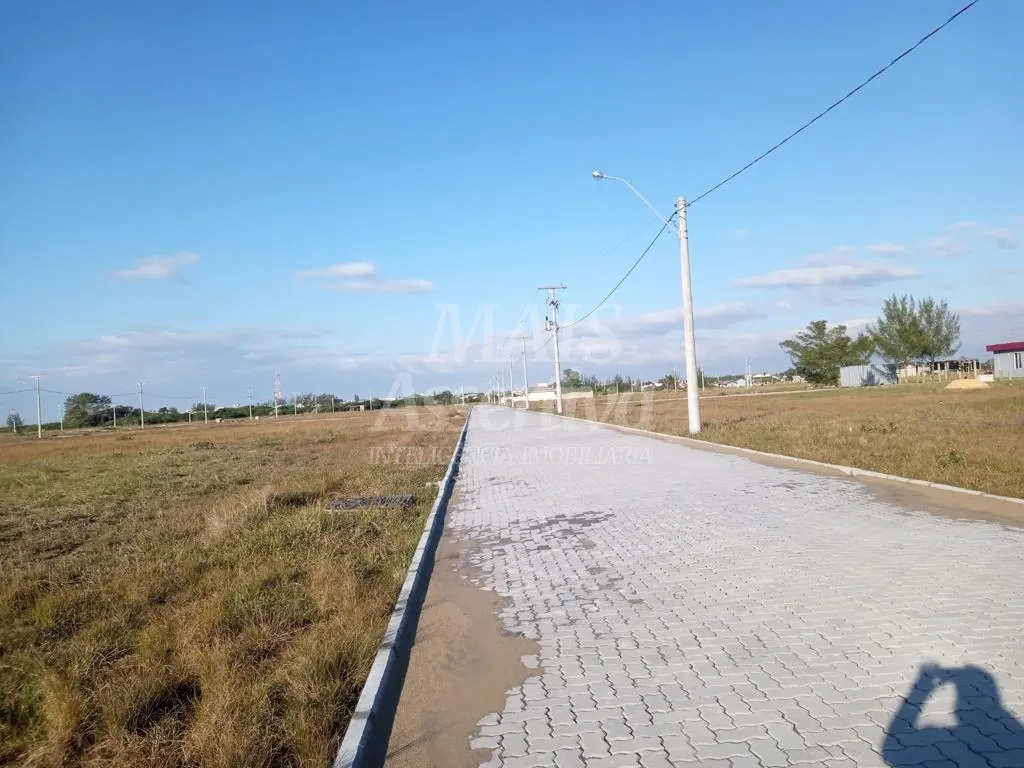 Imagem Excelente terreno para venda bairro planejado em Terra de Areia
